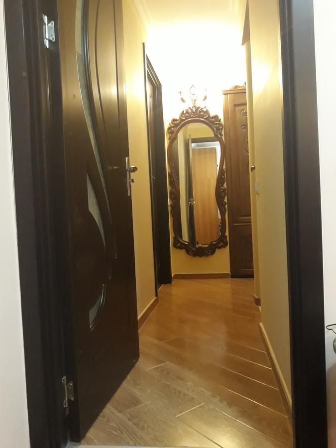 バトゥーミMadona'S Houseアパートメント エクステリア 写真